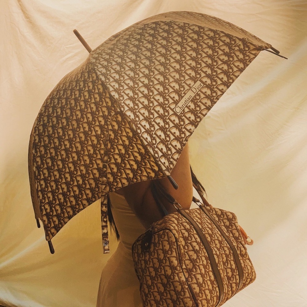 Christian Dior 70s Vintage Brown Trotter print umbrella/parasol w/ wooden handle